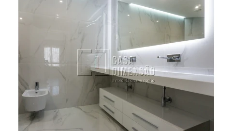 Apartamento T2 para Venda em Carnaxide e Queijas