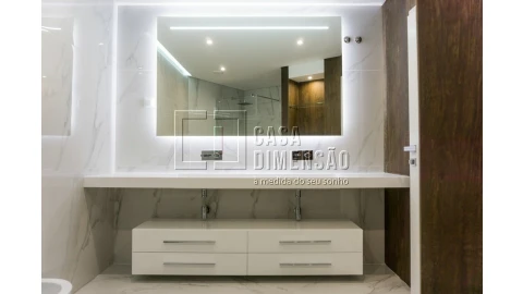 Apartamento T2 para Venda em Carnaxide e Queijas