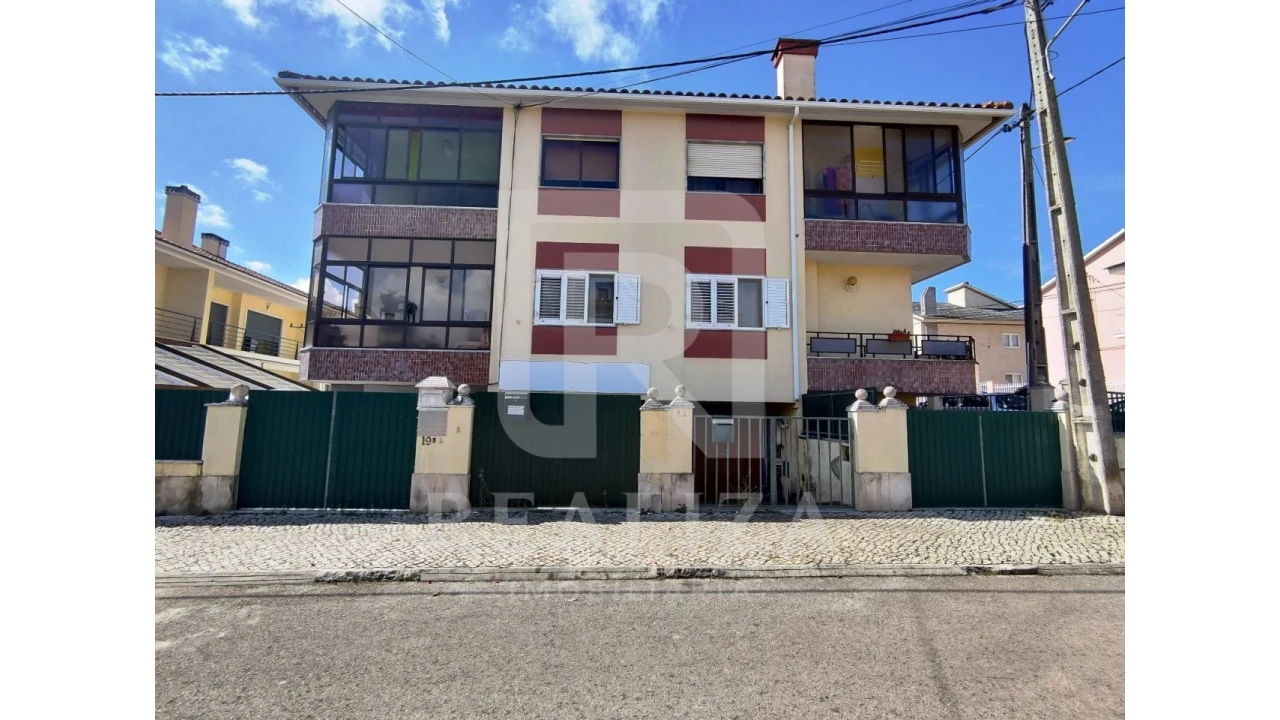Apartamento T2 para Venda em Corroios Foto 6