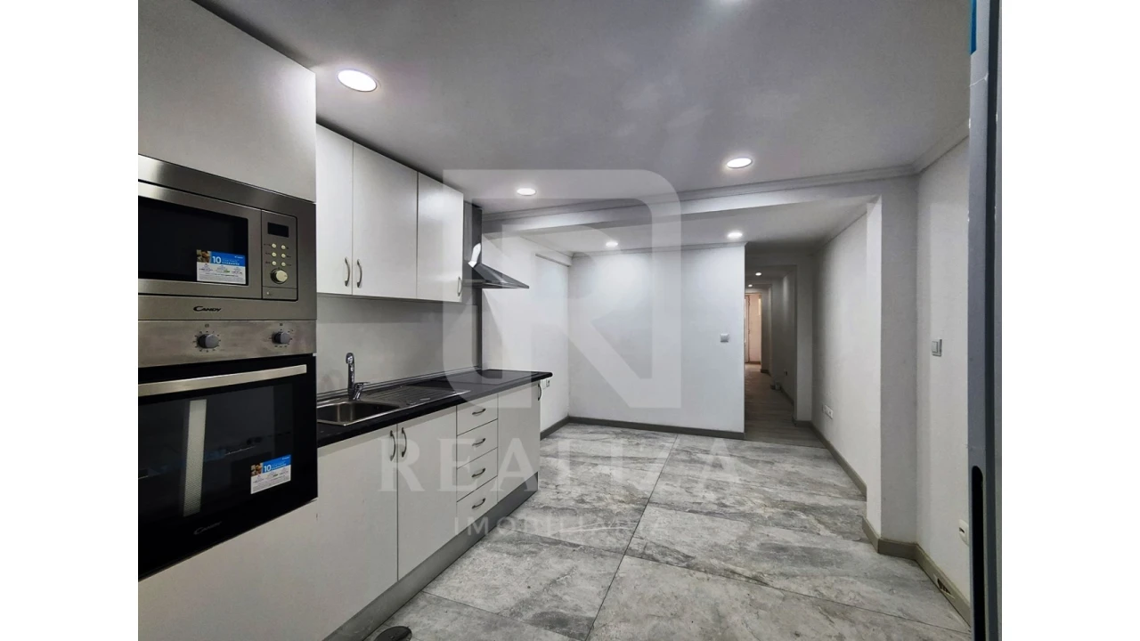 Apartamento T2 para Venda em Corroios Foto 5