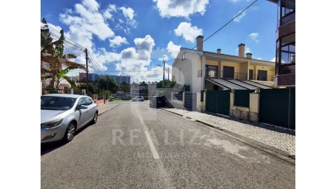 Apartamento T2 para Venda em Corroios
