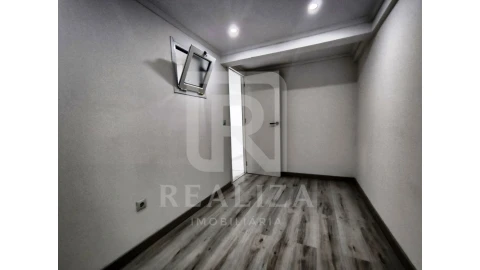 Apartamento T2 para Venda em Corroios