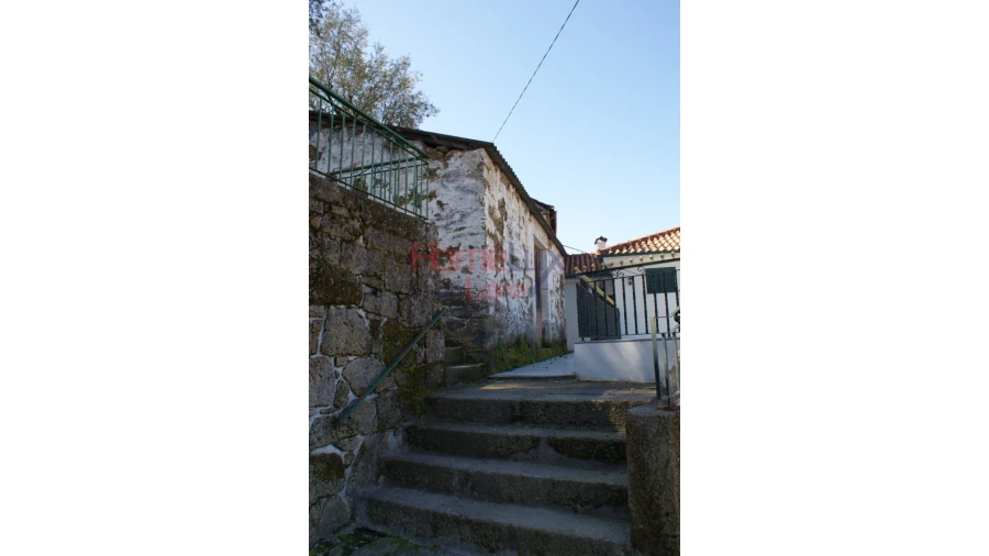 Moradia T1 para Venda em Barro Foto 9