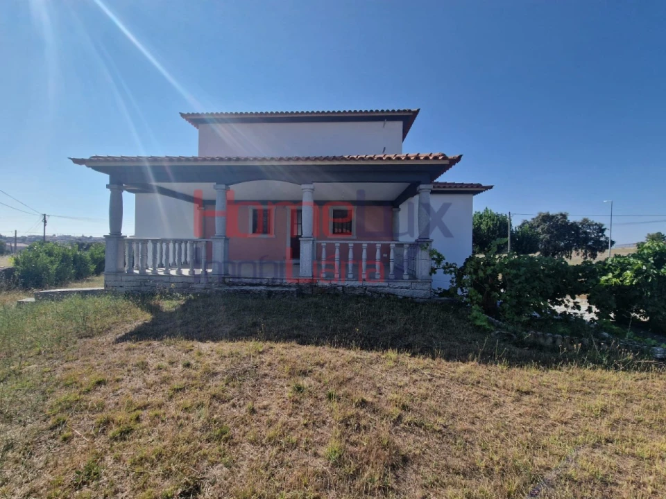 Moradia T5 para Venda em Vilar Formoso Foto 3