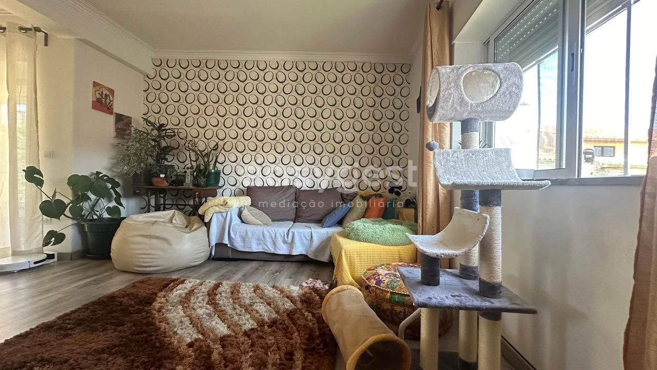 Apartamento T4 para Venda em Ceira Foto 2