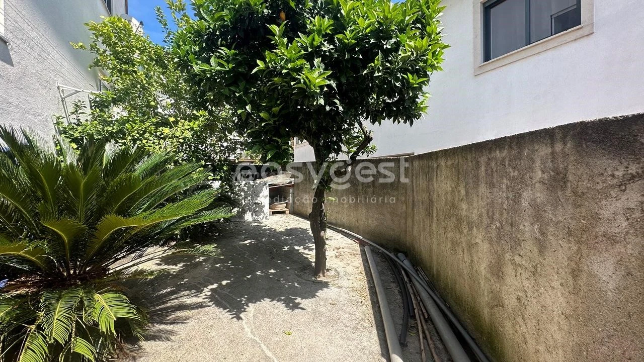 Apartamento T4 para Venda em Ceira Foto 14