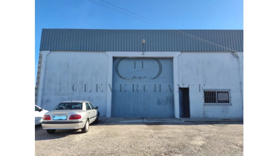 Armazém para Venda em Grijó e Sermonde Foto 1