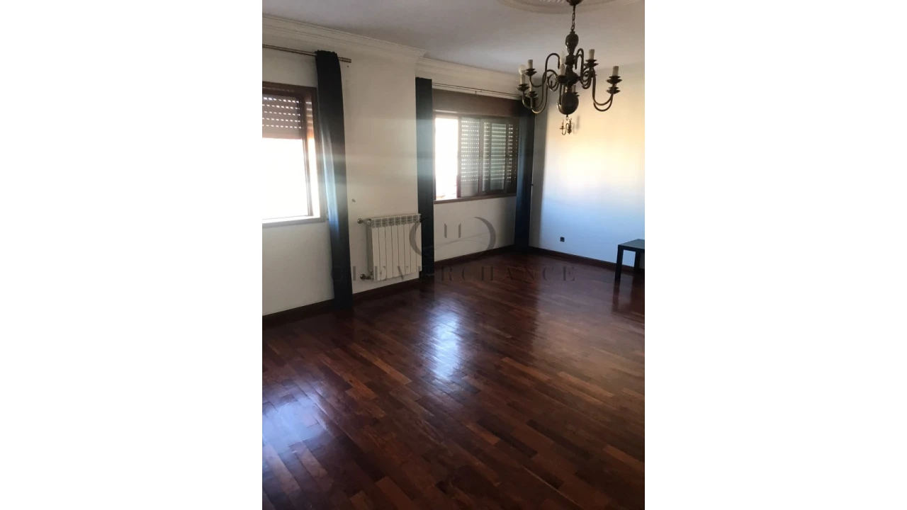 Apartamento T3 para Venda em Espinho Foto 6