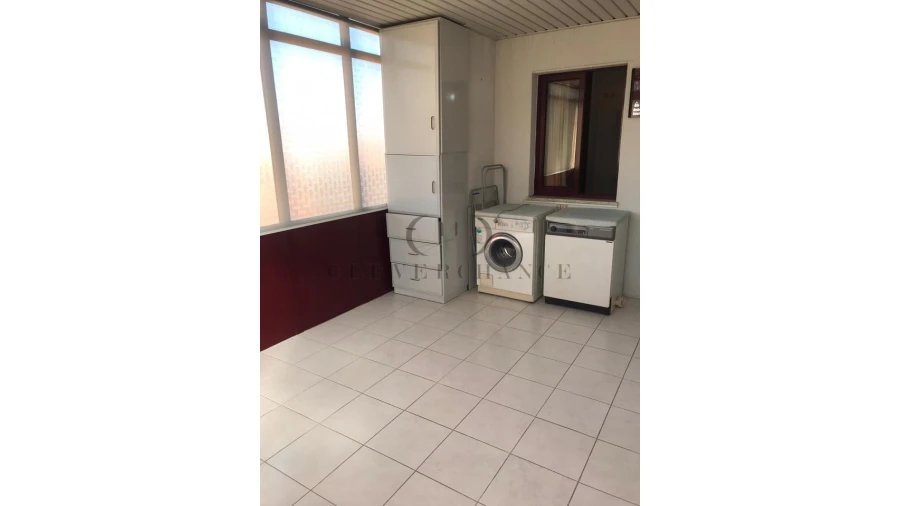 Apartamento T3 para Venda em Espinho Foto 21