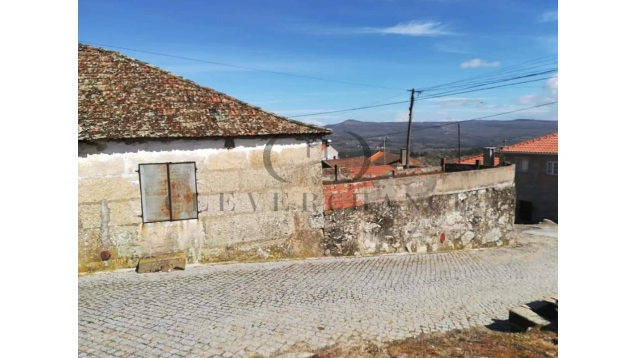 Moradia para Venda em Sendim Foto 11