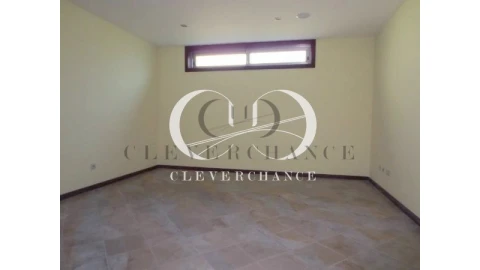 Moradia T4 para Venda em Mafamude e Vilar do Paraíso