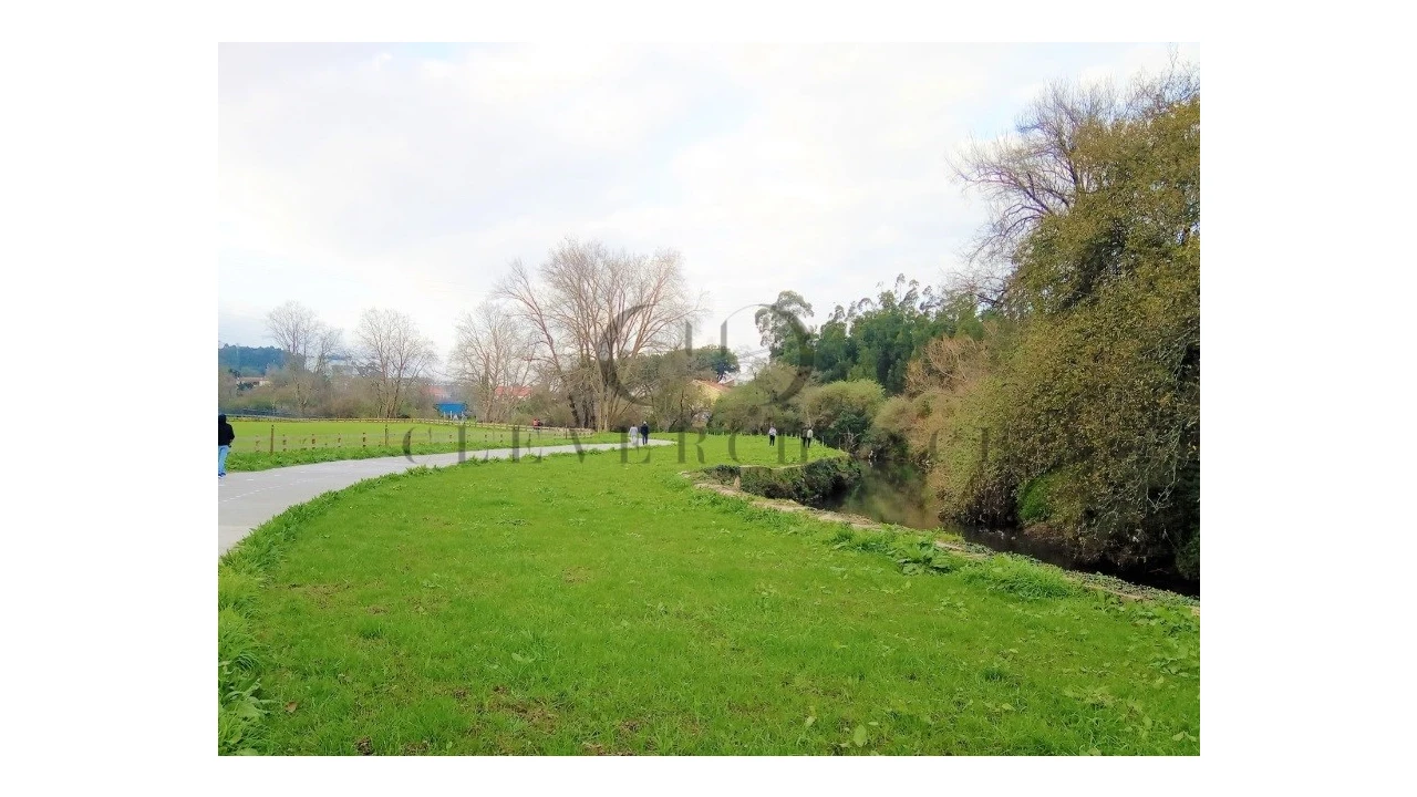 Terreno para Venda em Custóias, Leça do Balio e Guifões Foto 6