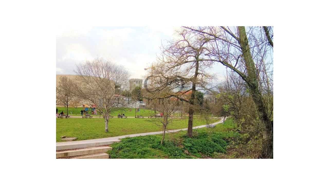 Terreno para Venda em Custóias, Leça do Balio e Guifões Foto 7