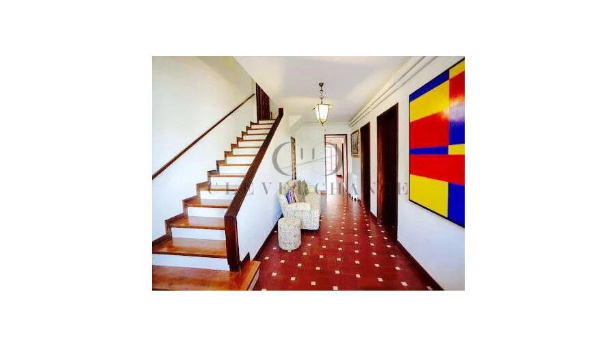 Moradia T7 para Venda em Lordelo do Ouro e Massarelos Foto 3