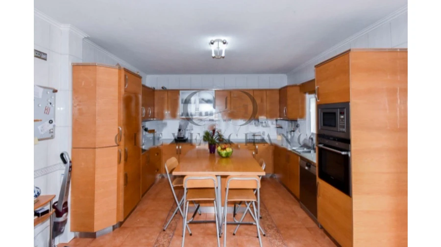 Moradia T3 para Venda em Grijó e Sermonde Foto 11