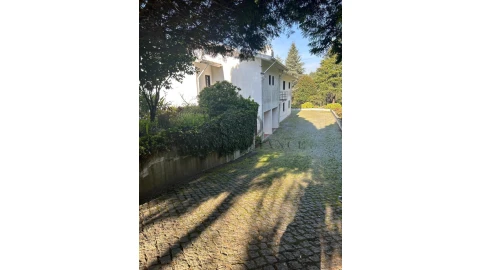Moradia T3 para Venda em Pedroso e Seixezelo