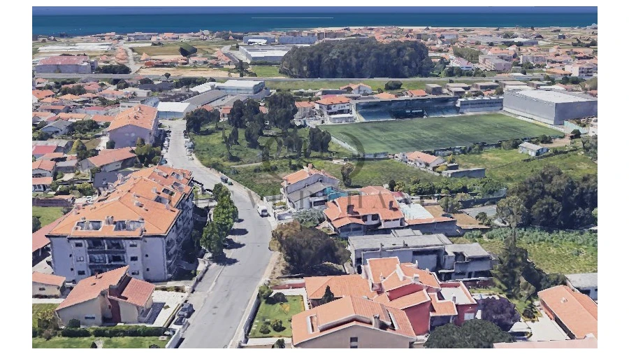 Terreno para Venda em Arcozelo Foto 2