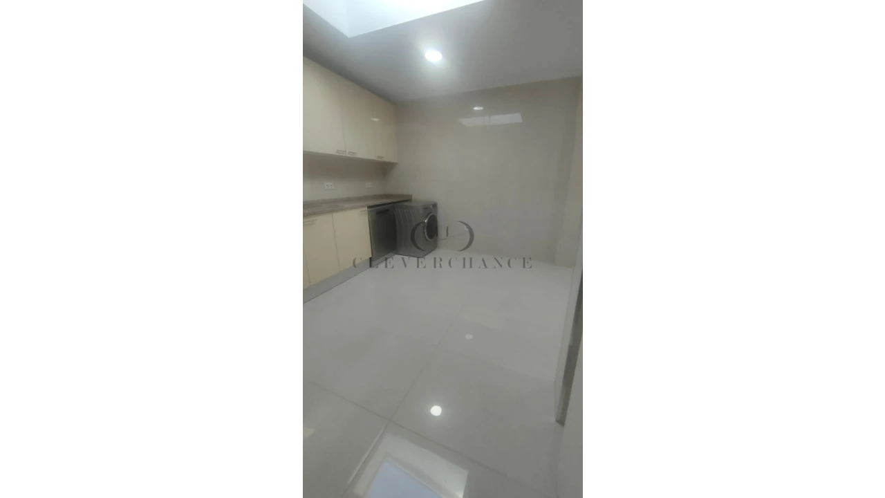 Moradia T1 para Venda em Campanhã Foto 14
