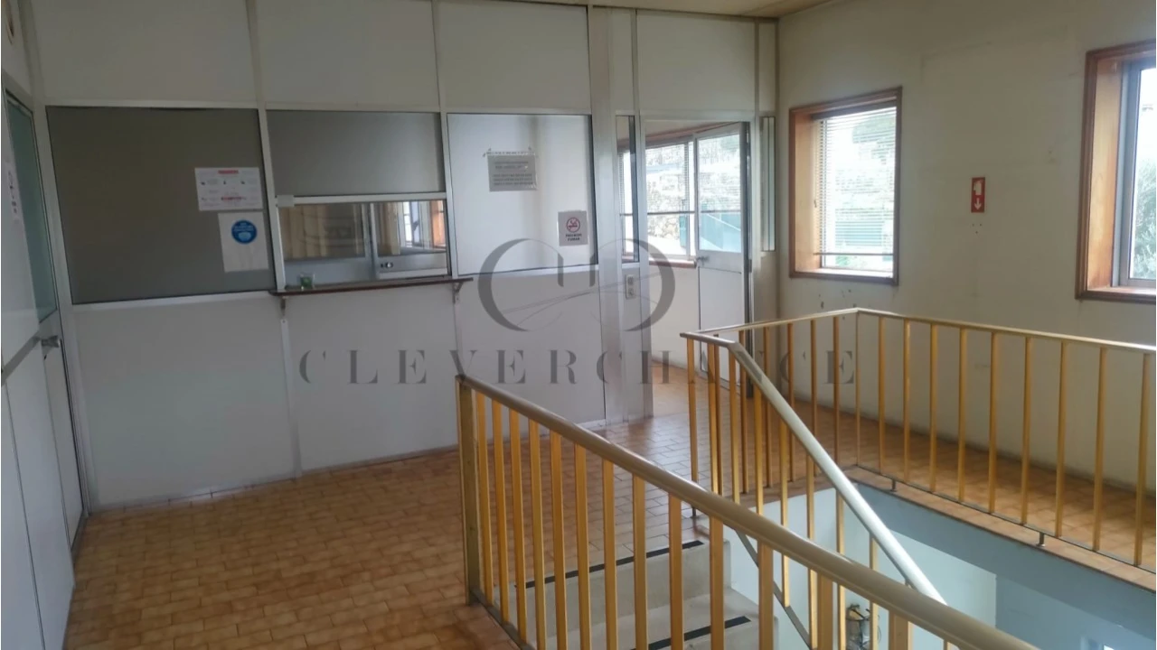 Escritório para Arrendamento em Avintes Foto 1