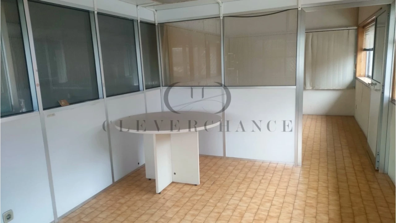 Escritório para Arrendamento em Avintes Foto 6