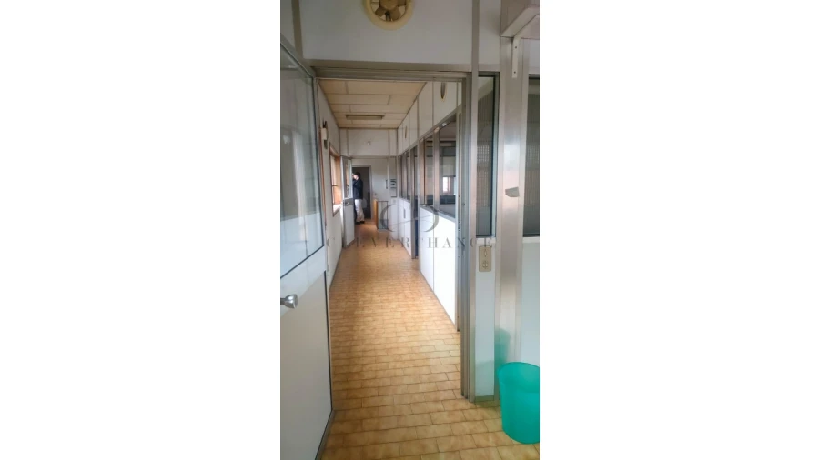 Escritório para Arrendamento em Avintes Foto 4