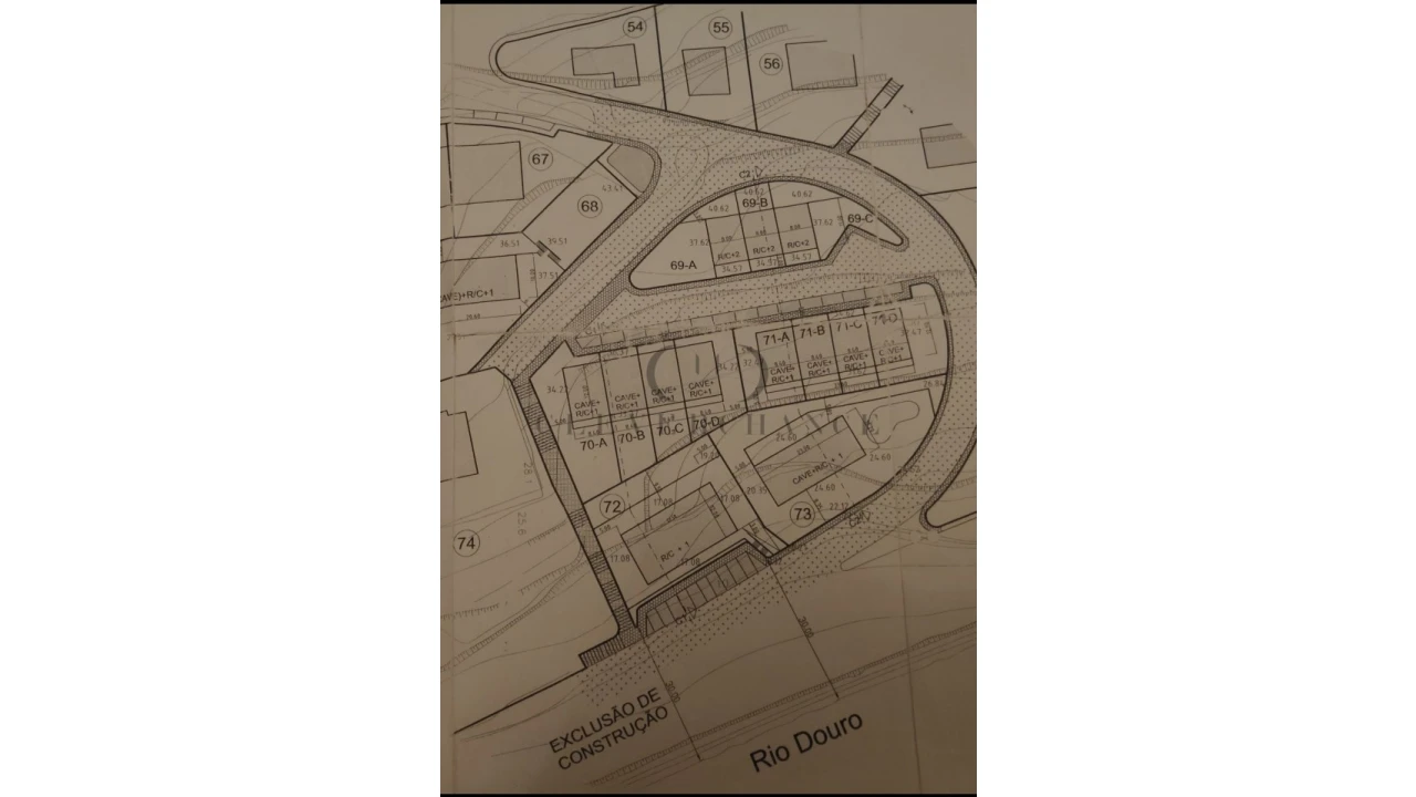 Terreno para Venda em Oliveira do Douro Foto 8