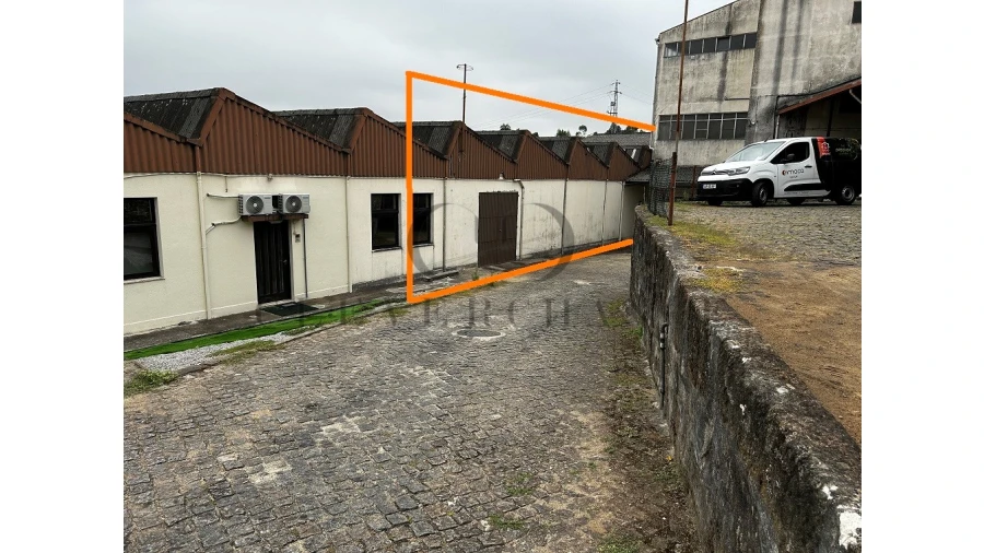 Armazém para Arrendamento em Cidade da Maia