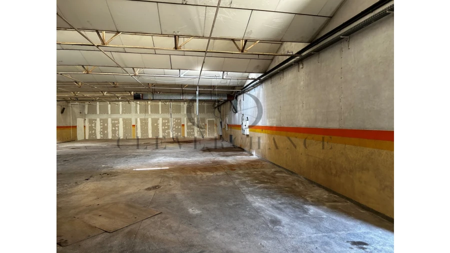 Armazém para Arrendamento em Cidade da Maia Foto 3