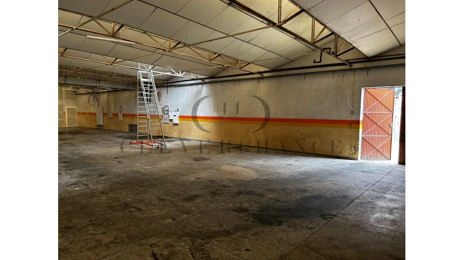 Armazém para Arrendamento em Cidade da Maia Foto 6