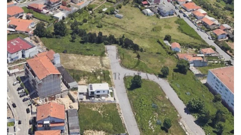 Terreno para Venda em Mafamude e Vilar do Paraíso
