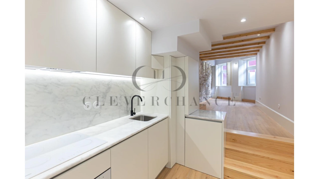 Apartamento T2 para Venda em Cedofeita, Santo Ildefonso, Sé, Miragaia, São Nicolau e Vitória Foto 3