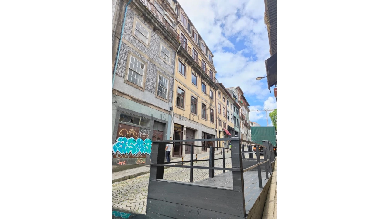 Prédio para Venda em Cedofeita, Santo Ildefonso, Sé, Miragaia, São Nicolau e Vitória Foto 2