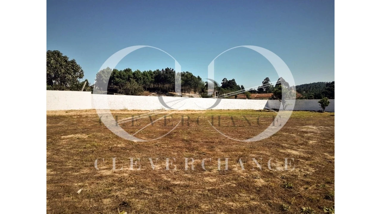 Terreno para Venda em Sandim, Olival, Lever e Crestuma Foto 1