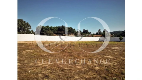 Terreno para Venda em Sandim, Olival, Lever e Crestuma