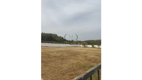 Terreno para Venda em Sandim, Olival, Lever e Crestuma