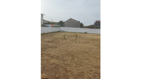 Terreno para Venda em Sandim, Olival, Lever e Crestuma