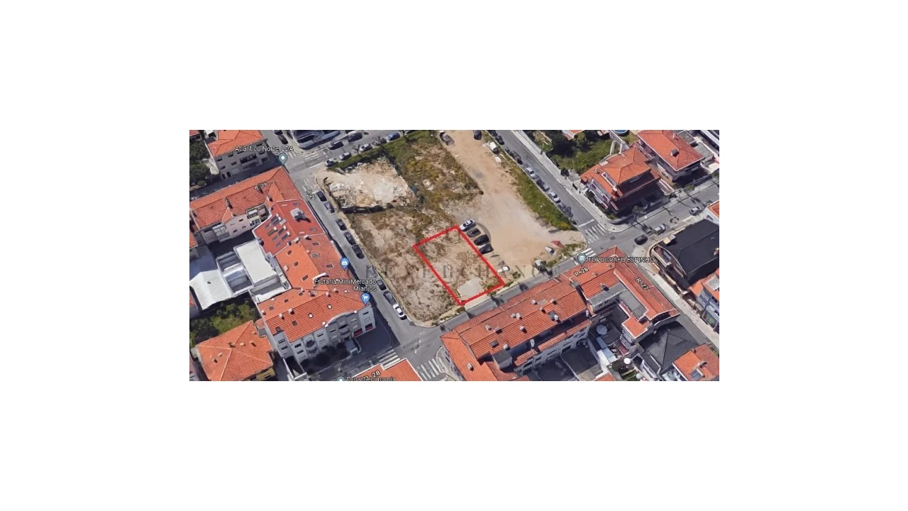 Terreno para Venda em Espinho Foto 5