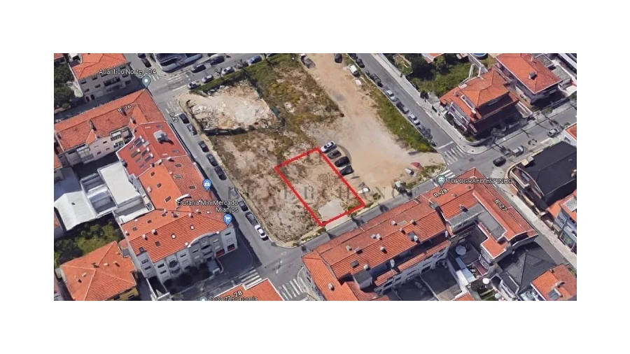 Terreno para Venda em Espinho Foto 5