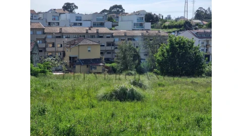 Terreno para Venda em Oliveira do Douro