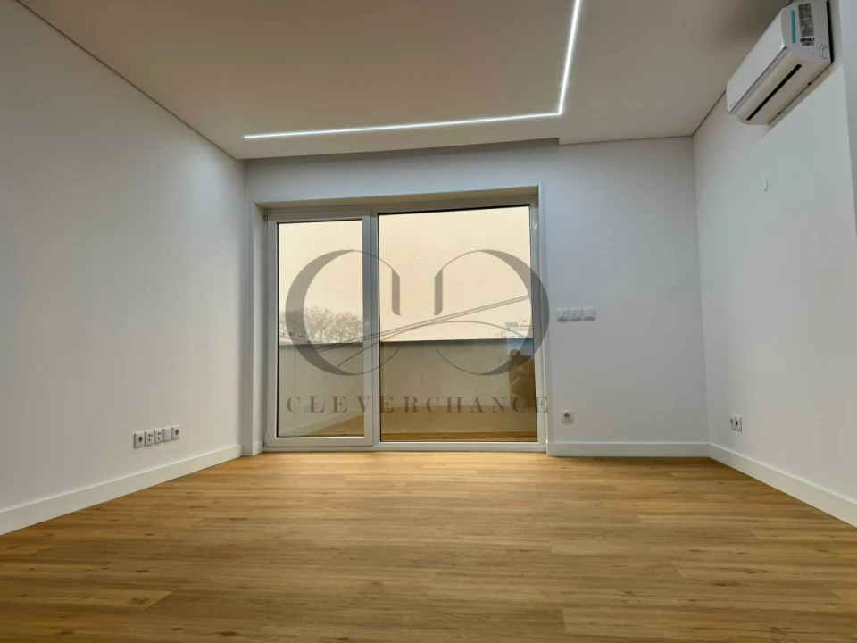 Apartamento T2 para Venda em Cedofeita, Santo Ildefonso, Sé, Miragaia, São Nicolau e Vitória Foto 23