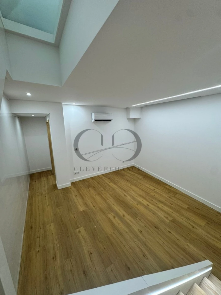 Apartamento para Venda em Cedofeita, Santo Ildefonso, Sé, Miragaia, São Nicolau e Vitória Foto 7