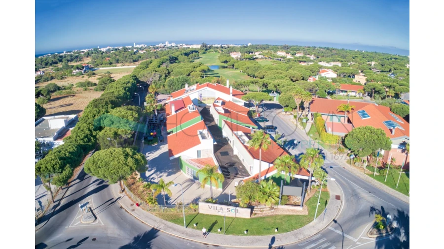 Loja para Arrendamento em Quarteira Foto 3