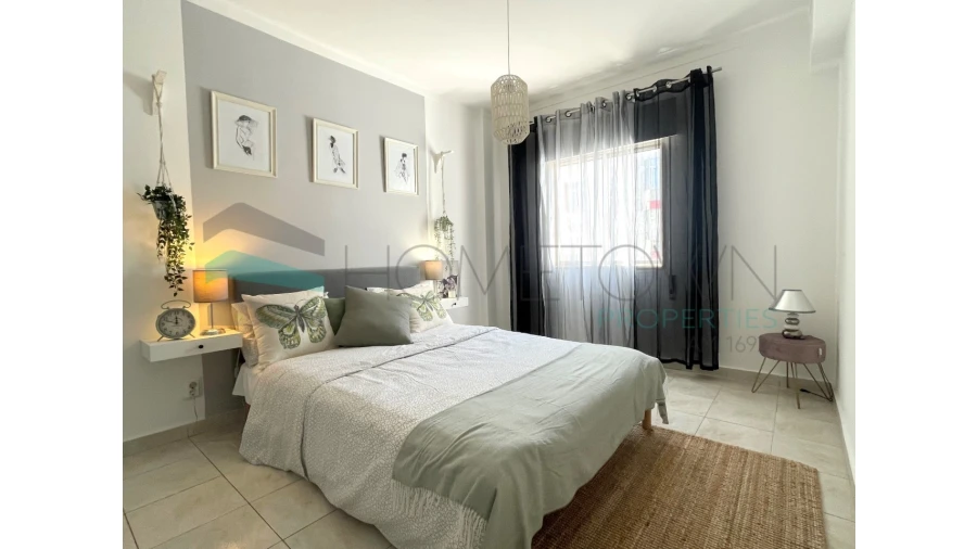 Apartamento T1 para Venda em Quarteira Foto 6