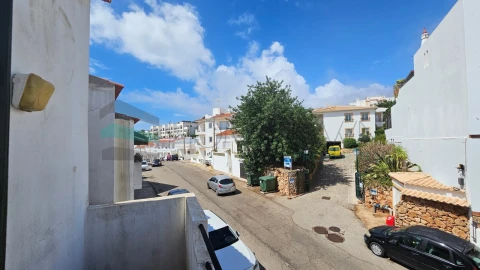Apartamento T3 para Venda em Albufeira e Olhos de Água