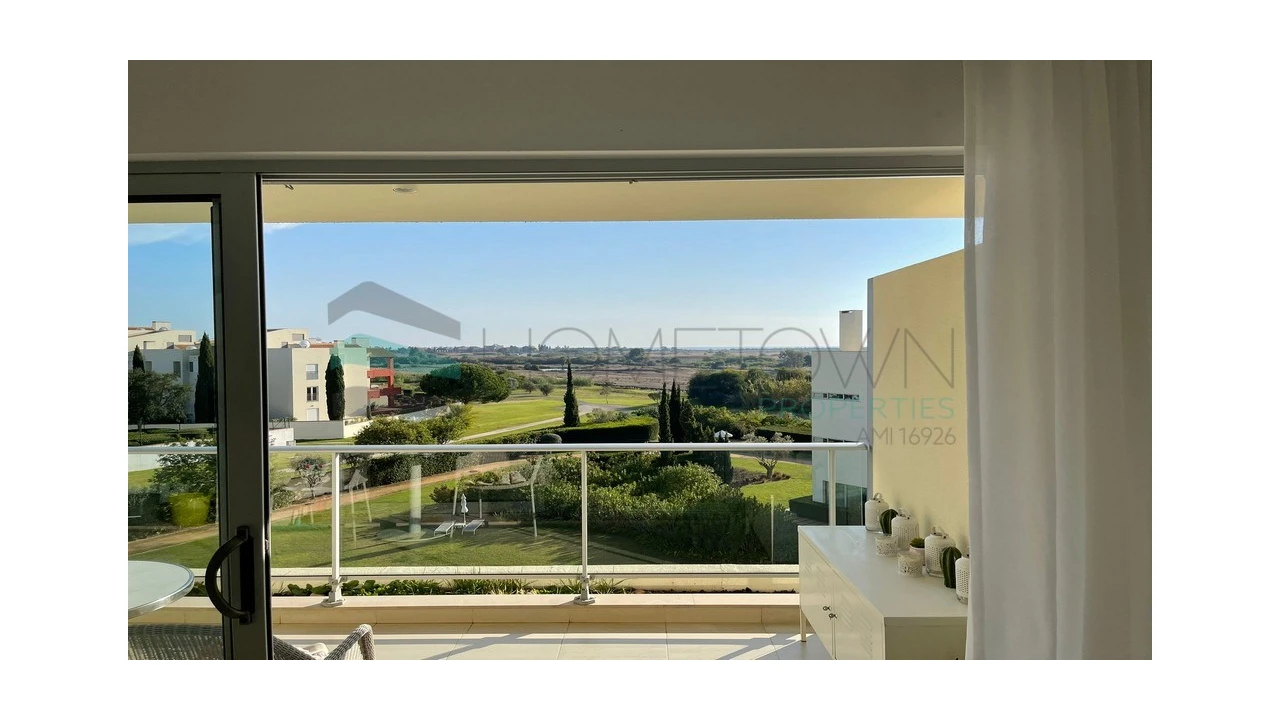 Apartamento T2 para Venda em Quarteira Foto 8