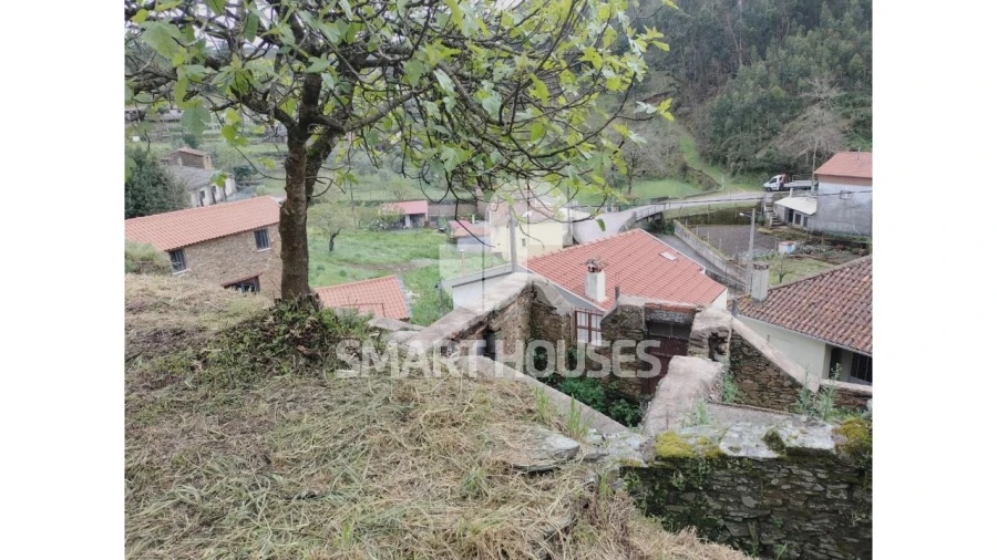 Moradia T2 para Venda em Vila Cova de Alva e Anseriz Foto 1