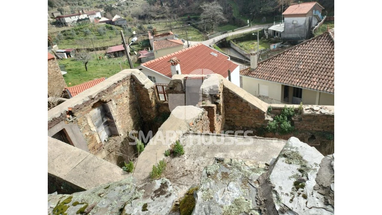 Moradia T2 para Venda em Vila Cova de Alva e Anseriz Foto 2