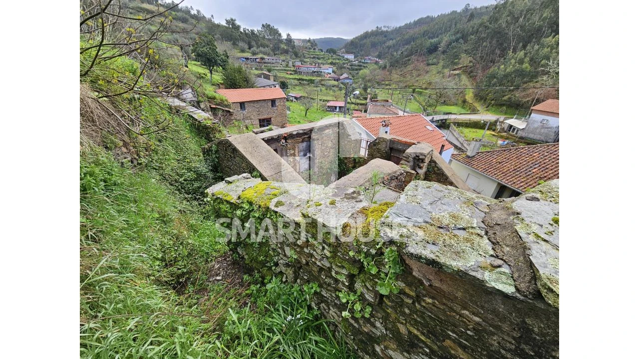 Moradia T2 para Venda em Vila Cova de Alva e Anseriz Foto 3