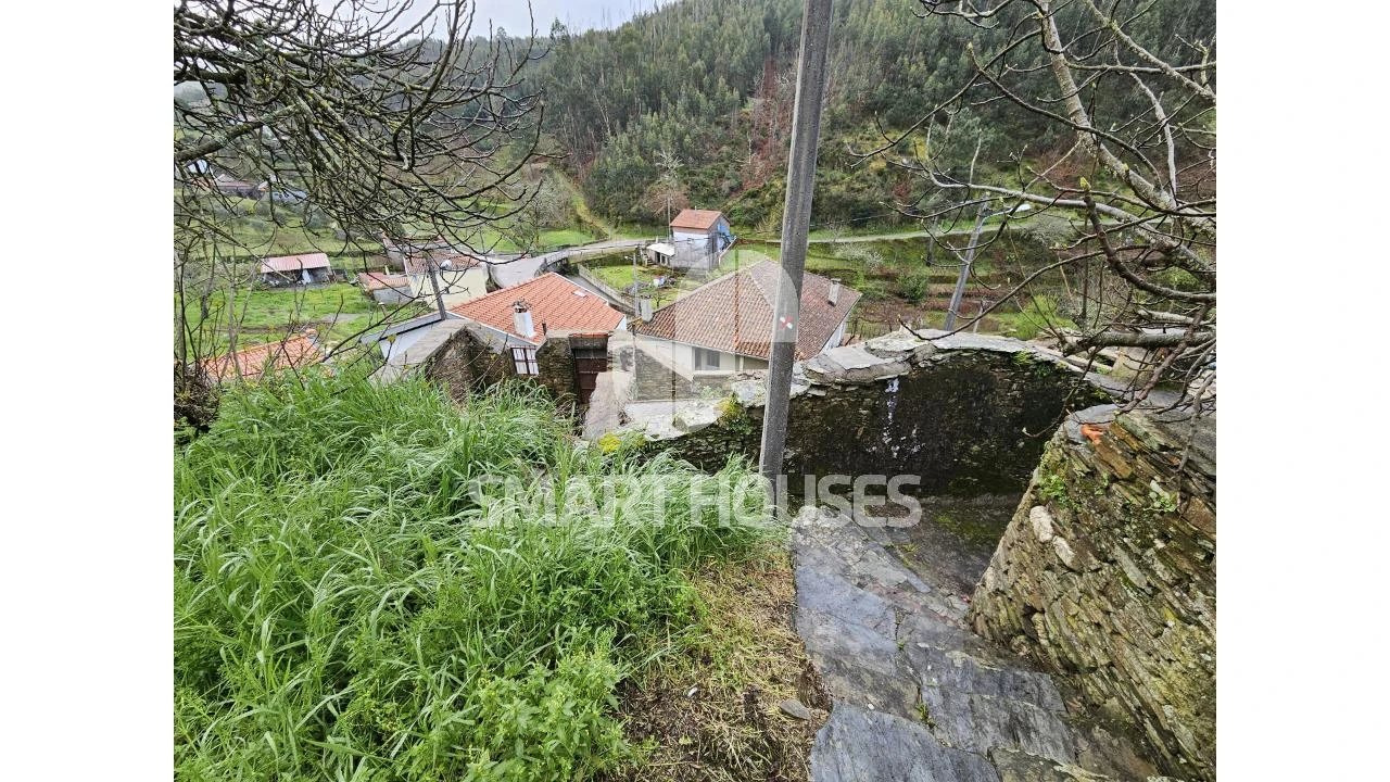 Moradia T2 para Venda em Vila Cova de Alva e Anseriz Foto 9