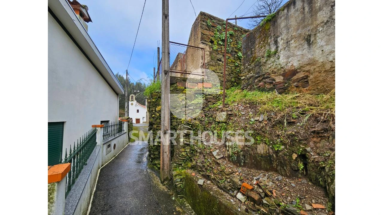 Moradia T2 para Venda em Vila Cova de Alva e Anseriz Foto 10